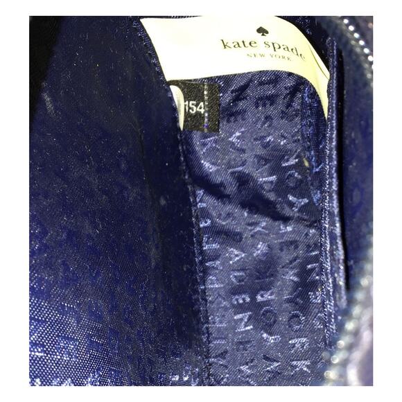 Kate Spade New York Cold Comforts Polar Bear Crossbody Bag Women's EUC - Picture 4 of 6